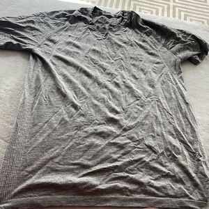 lululemon athletica metal vent tech shirt